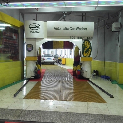 Automatische Waschmaschine mit Gerät für das Waschen von Autos mit optionalem Trockner und Schaumwachssprühen