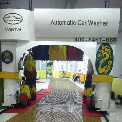 Automatische Waschmaschine mit Gerät für das Waschen von Autos mit optionalem Trockner und Schaumwachssprühen