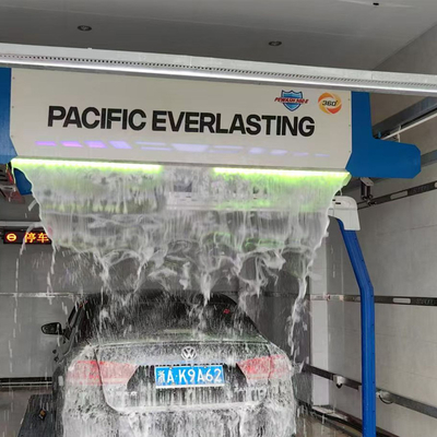 360 Wassersparende berührungslose Autowaschmaschine Selbstbedienung Autowaschmaschine vollautomatisch für 2080mm Fahrzeug Umkehrosmose-System