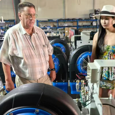 Hocheffizienz 110L Waschwasser-Wasser-Recycling-System automatisch Berührungsfreies Waschmaschine Ausgangsleistung 1500W Waschmaschine robotisch