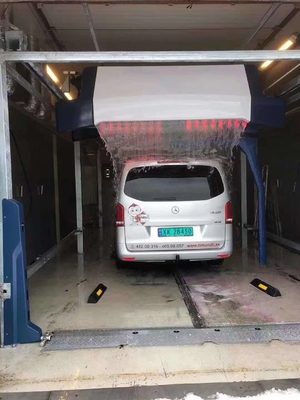 360 Automatischer Autowaschroboter  Zwei-Achsen-Bewegung Automatisches berührungsloses Autowaschen Hochdruck  Umkehrosmose-Wasser-Maschine